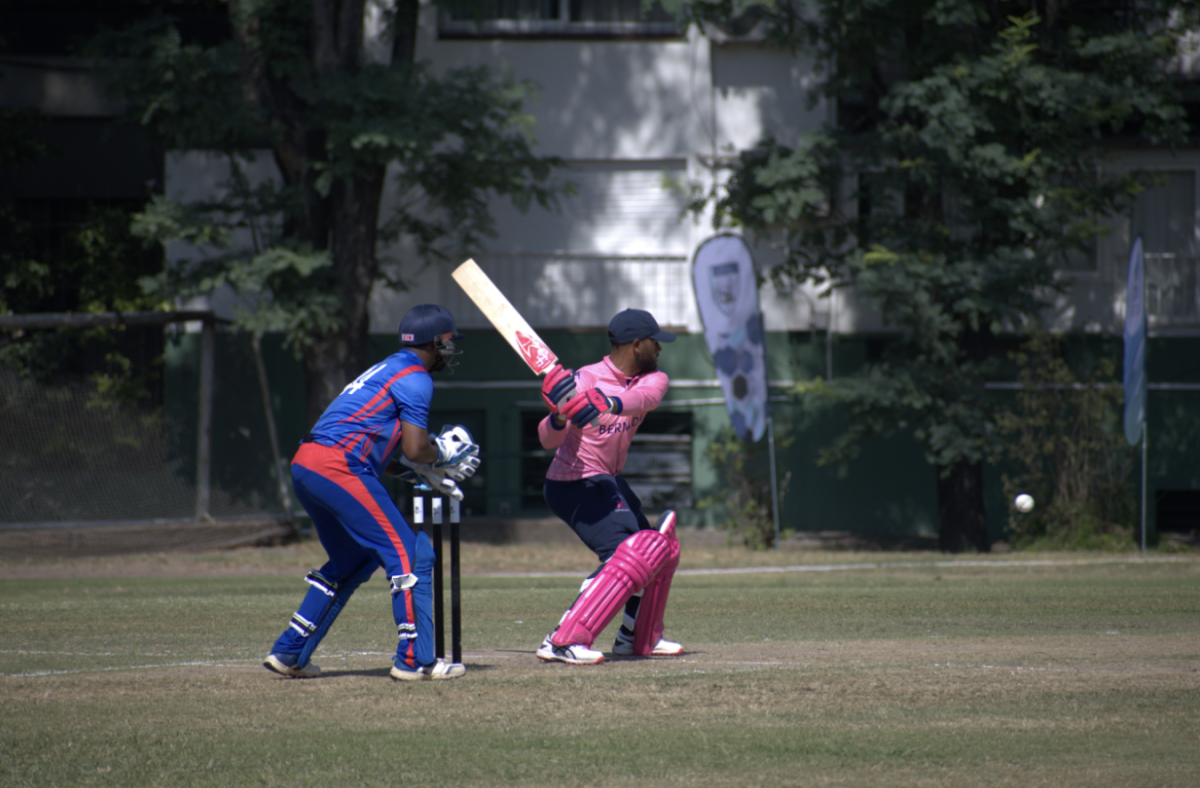 Cricket's popularity as one of the fastest growing sports in the world attracts many fans of the Cricket World Cup. (Reproduced with permission from Wikimedia Commons)